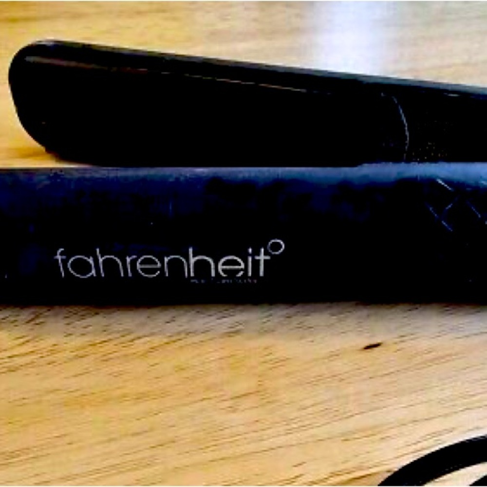 Hair straightener 1 inch and a quarter